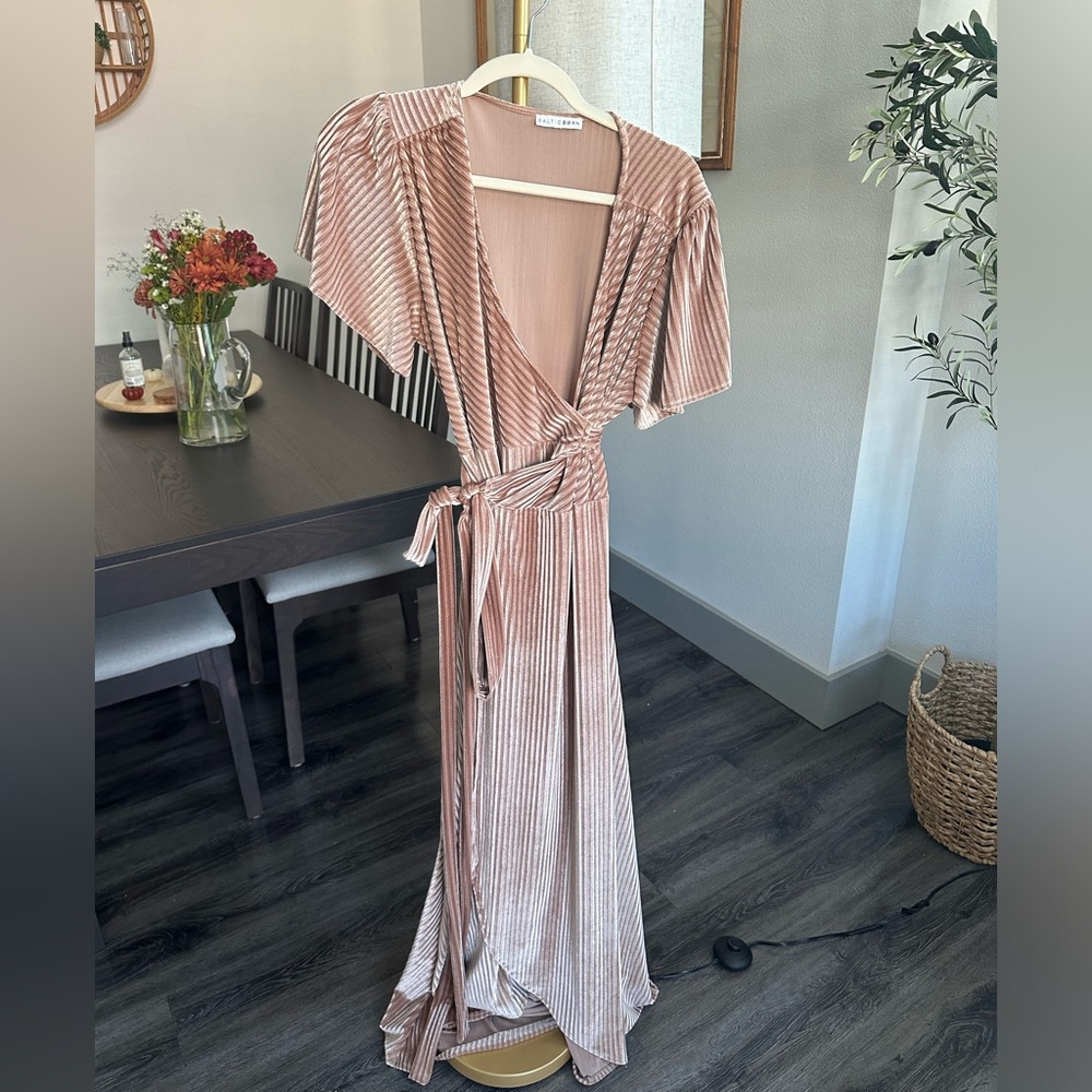 Ribbed, pink bridesmaid dress